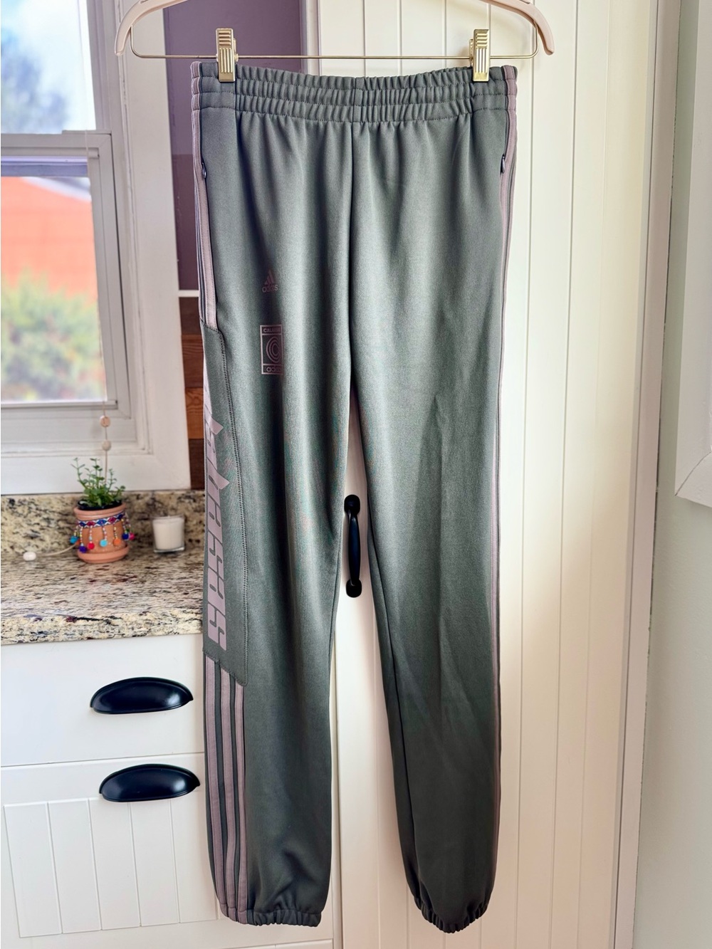 Adidas Yeezy Calabasas Track Pants Gray Mauve Striped Joggers XS - Picture 2 of 11